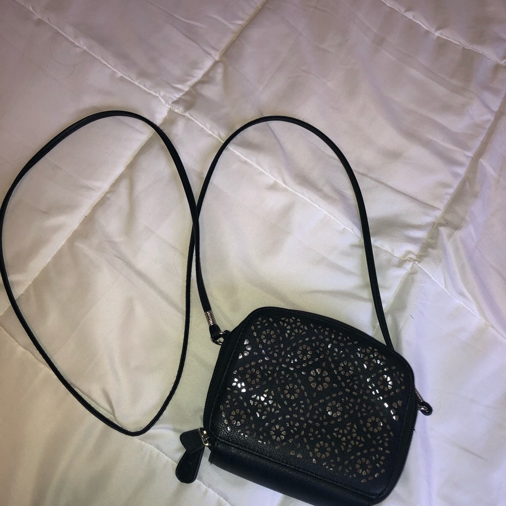 black purse - Picture 3 of 8